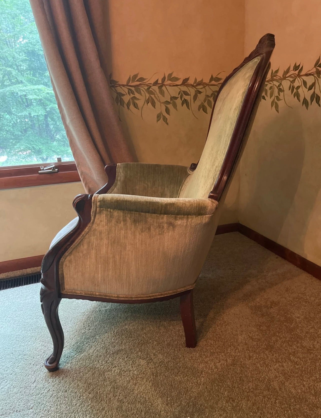 Customizable Victorian Balloon Back Parlor Chair