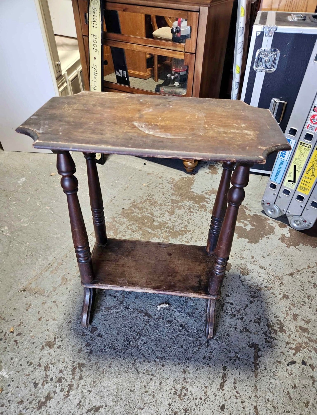 Customizable Victorian Spindle Leg Parlor Table