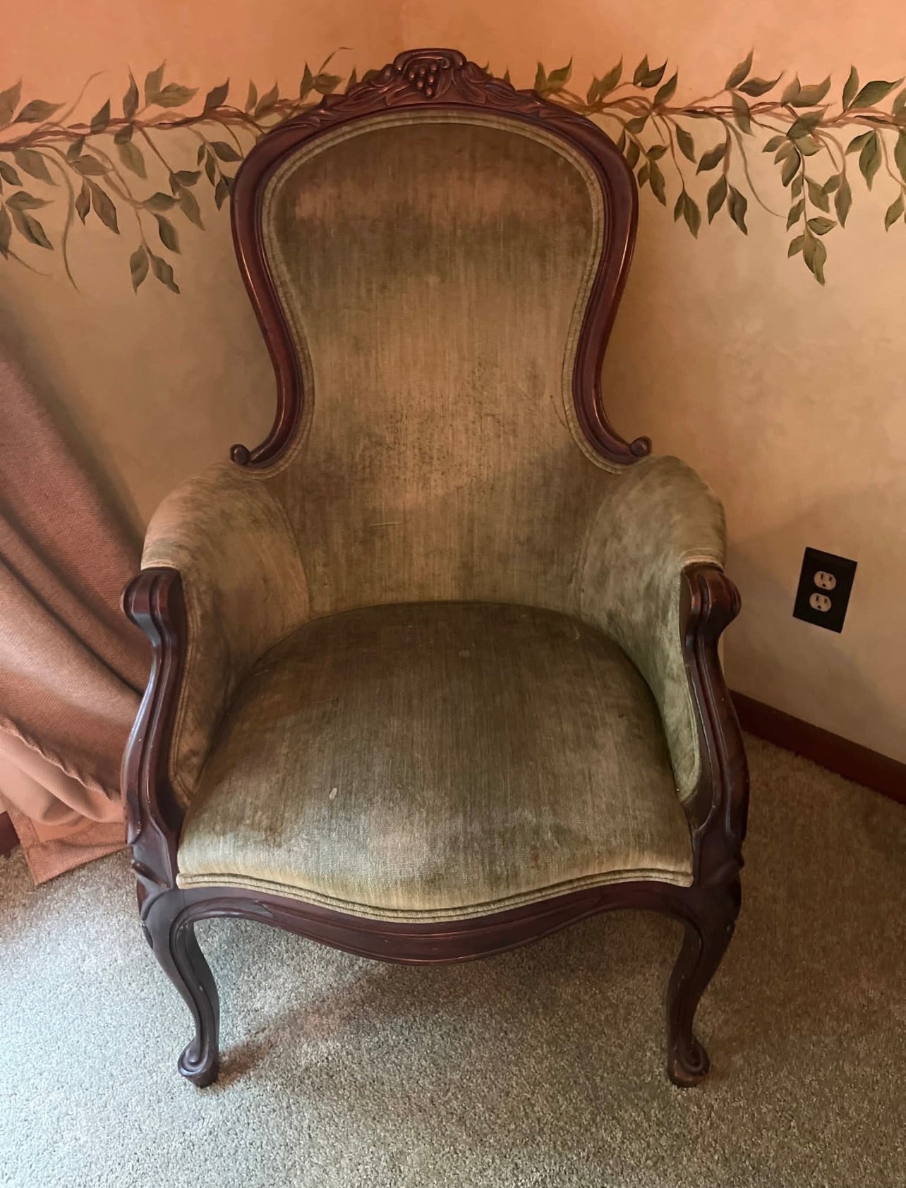 Customizable Victorian Balloon Back Parlor Chair