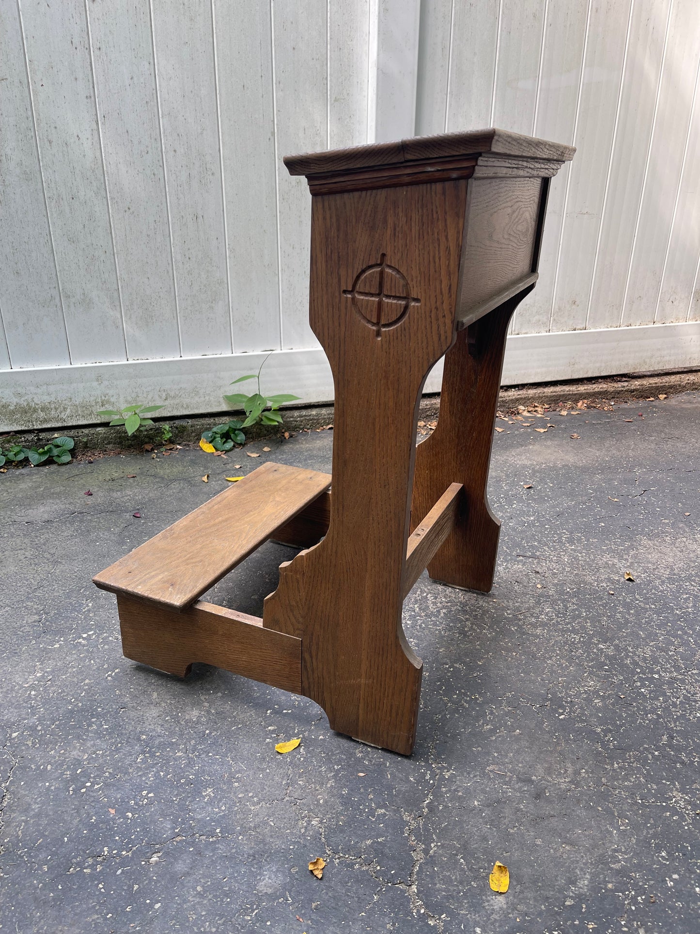 Customizable Vintage Oak Prie Dieu (Prayer Kneeler)