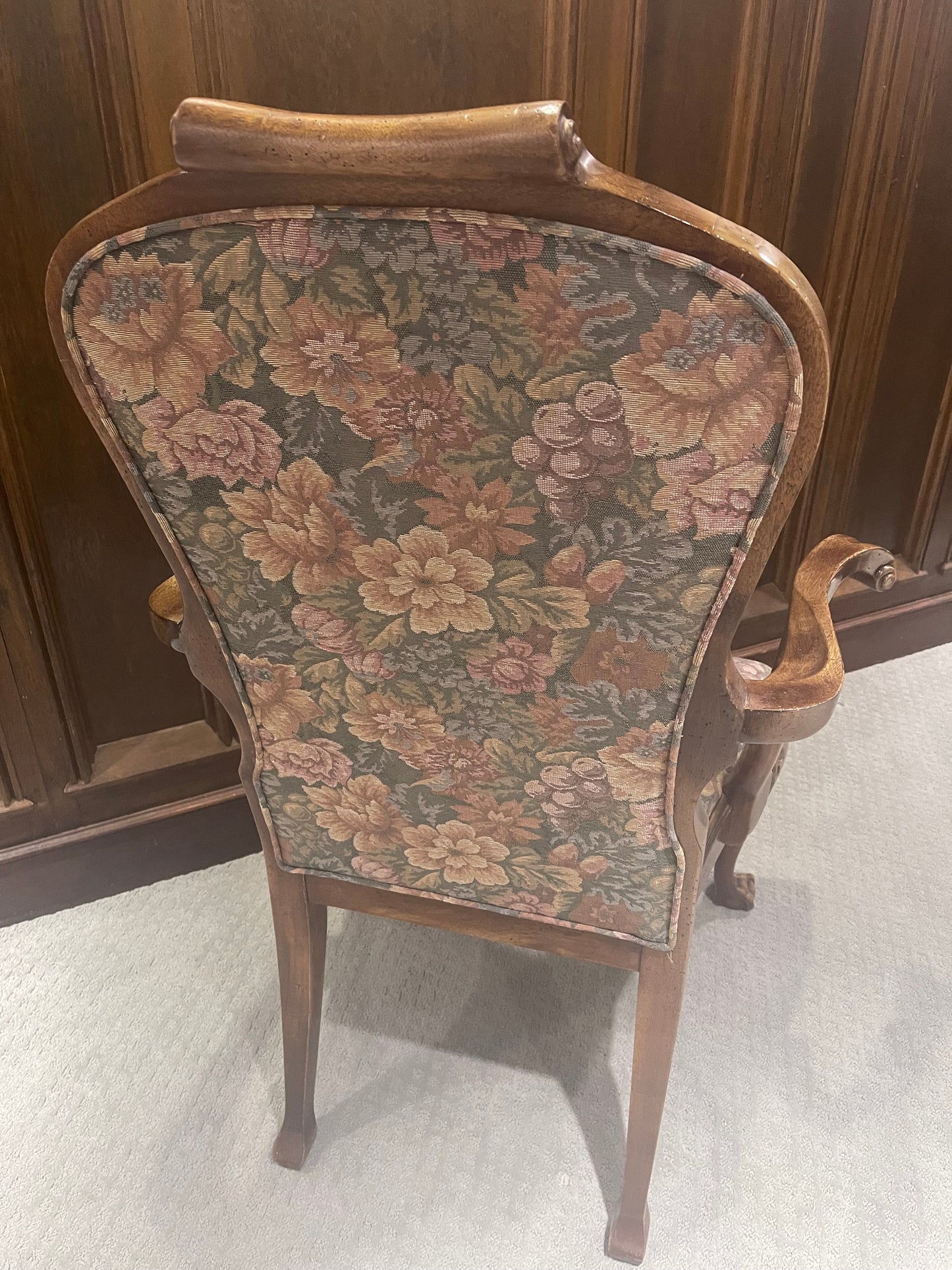 Customizable Bernhardt Queen Anne Style Dining Armchair