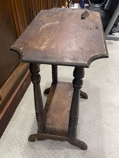 Customizable Victorian Spindle Leg Parlor Table