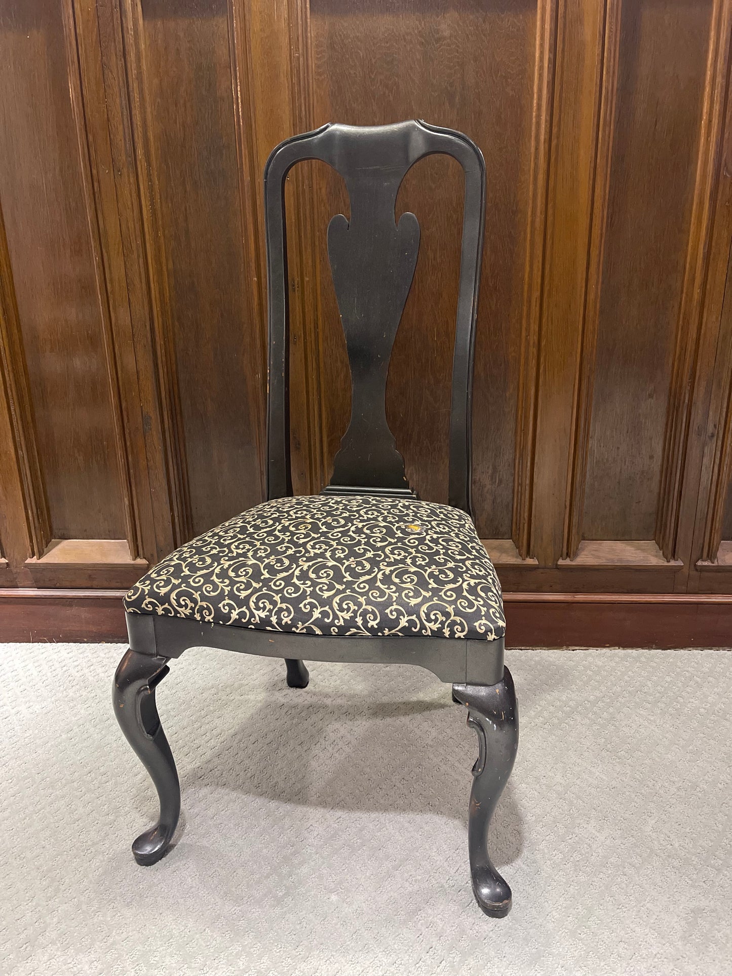 Customizable Queen Anne Side Chair