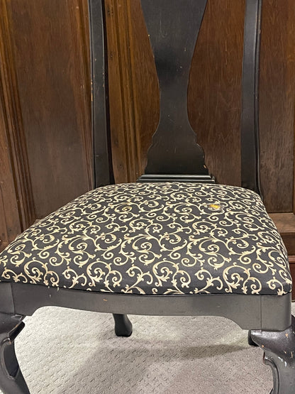 Customizable Queen Anne Side Chair