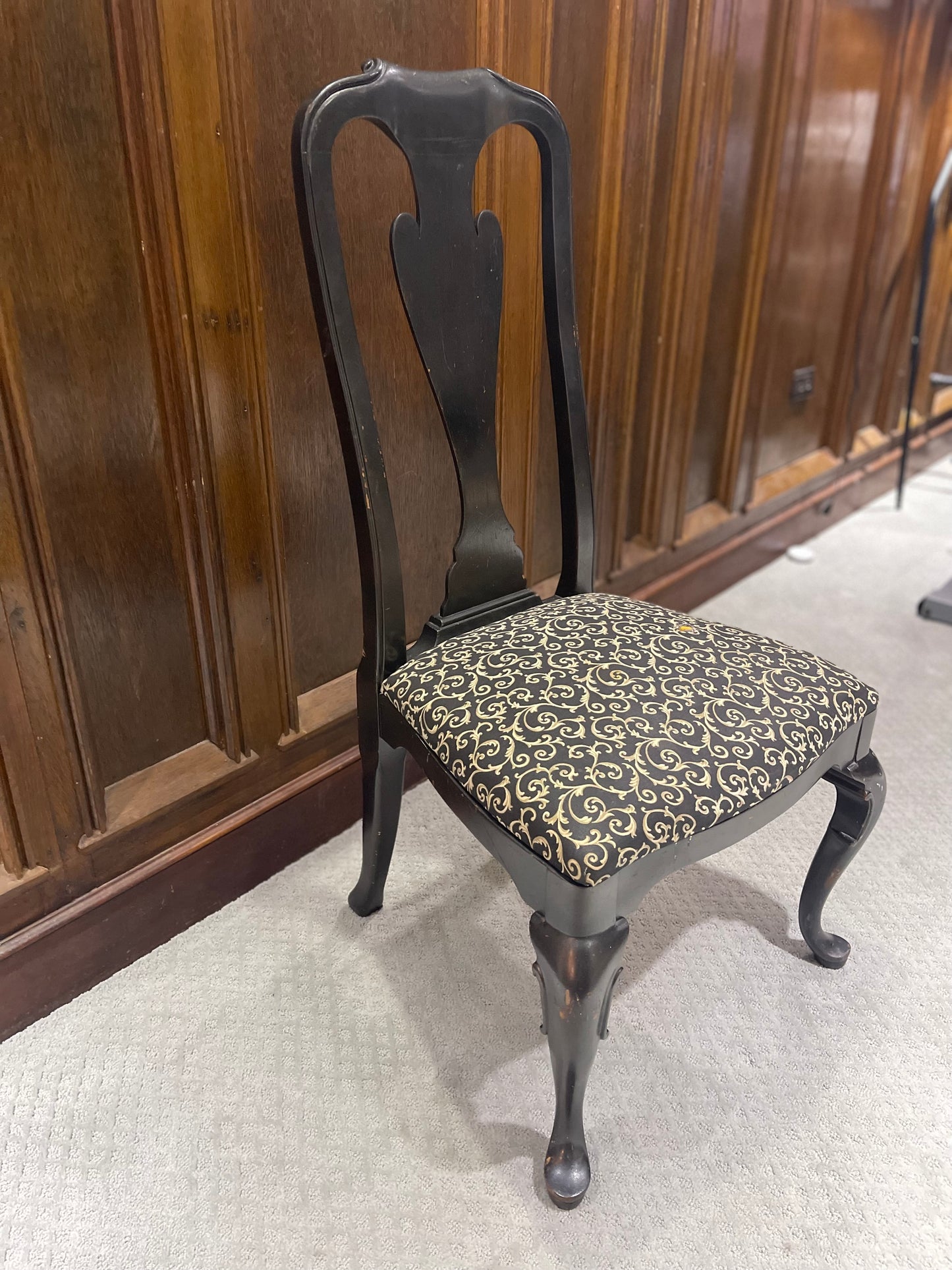 Customizable Queen Anne Side Chair