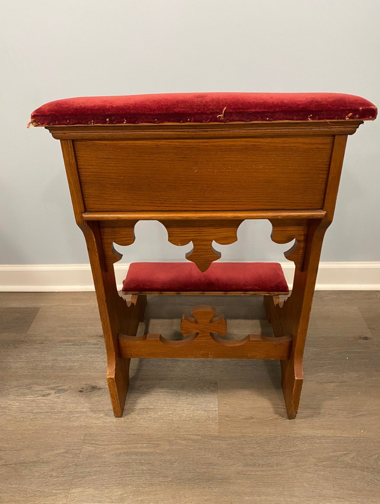 Customizable Antique Oak Prie Dieu
