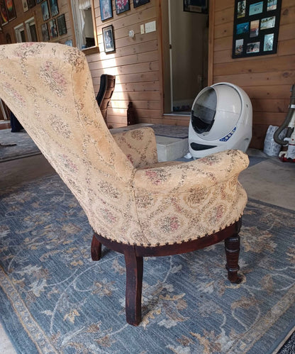 Customizable Victorian Crapaud Chair