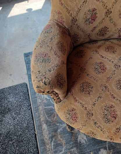 Customizable Victorian Crapaud Chair