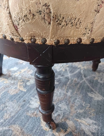 Customizable Victorian Crapaud Chair